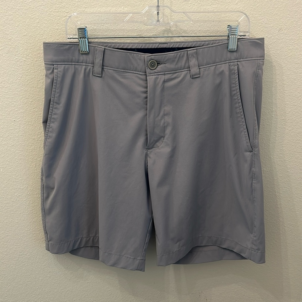 Southern Tide brrr°®-die 8" Performance Golf Short